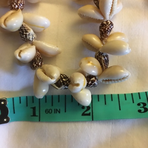 Three Hawaiian shell necklace 20” long & short - Picture 2 of 6